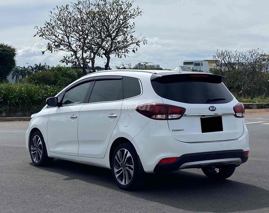 Kia Rondo 2018 2.0 GAT - 60700 km. Mua bán Ô tô tại Thành phố Thủ Đức Tp Hồ Chí Minh được đăng bởi Quang  hình 4