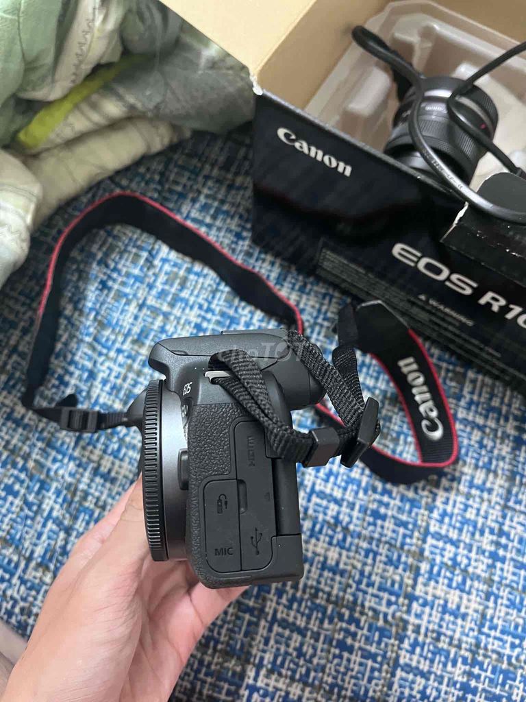 Máy ảnh Canon EOS R10 Đen. Mua bán Máy ảnh, Máy quay tại Quận 12 Tp Hồ Chí Minh được đăng bởi Ngô Xuân Khoa hình 1