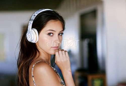 Tai nghe Beats Solo HD Trắng mới. Mua bán Tivi, Âm thanh tại Thành phố Sa Đéc Đồng Tháp được đăng bởi nguyen tri hình 1