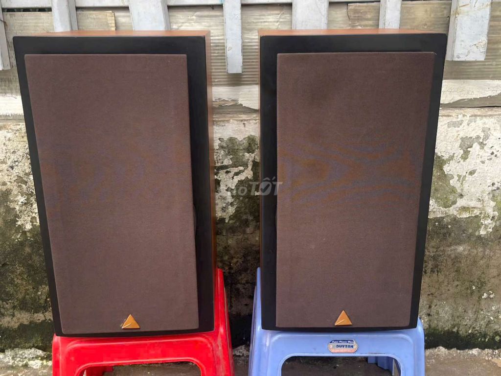 Loa Triangle Comete 202 Nâu gỗ made in FRANCE.. Mua bán Tivi, Âm thanh tại Quận Hai Bà Trưng Hà Nội được đăng bởi Nguyễn tuấn khôi  hình 1
