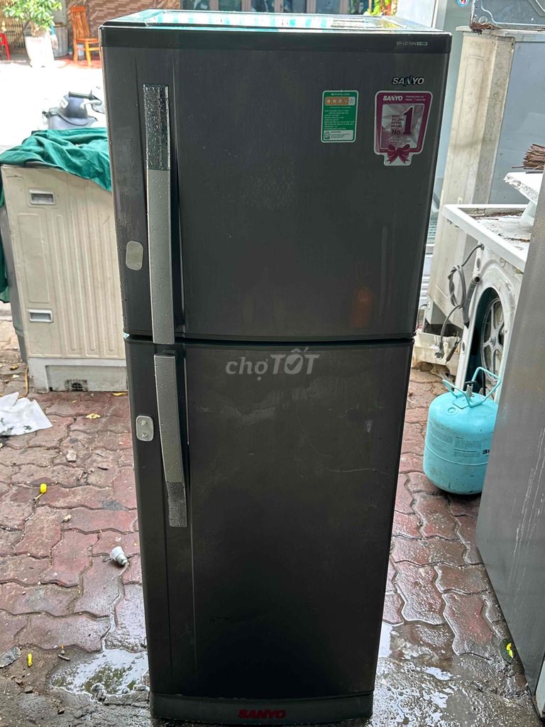 tủ lạnh sanyo 205l