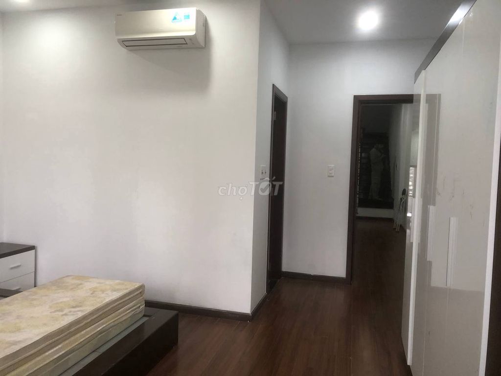 Big 6-bedroom family house near Sơn Thủy beach — photo 3