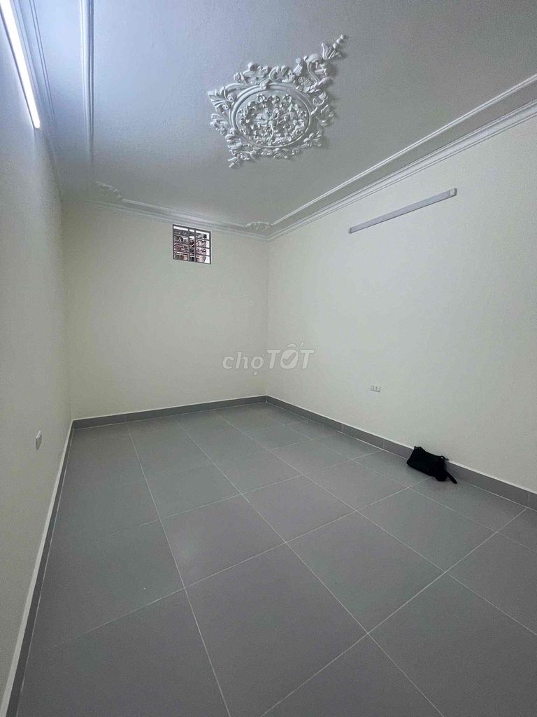 Новый дом в районе циркового училища, 128 Ho Tung Mau