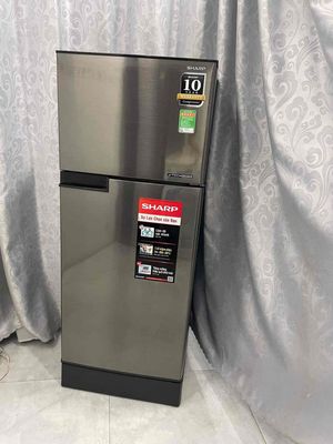 Tủ lạnh Sharp tiết kiệm điện 180l