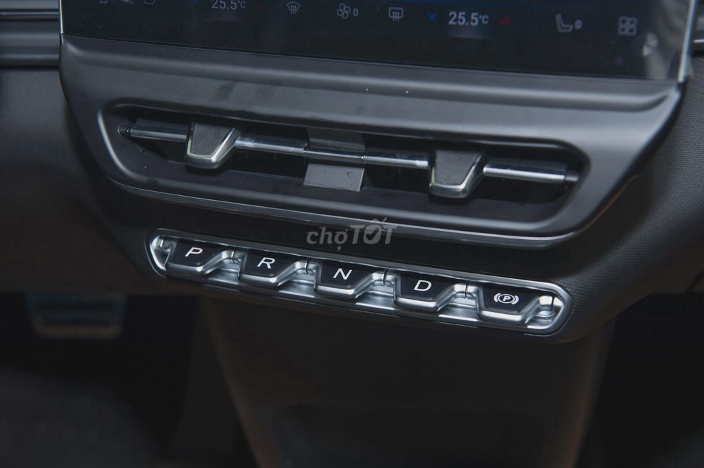 VinFast VF6 2025  - Xe Có Sẵn Giao Ngay. Mua bán Ô tô tại Thành phố Huế Thừa Thiên Huế được đăng bởi Minh Huy Vinfast Huế hình 4