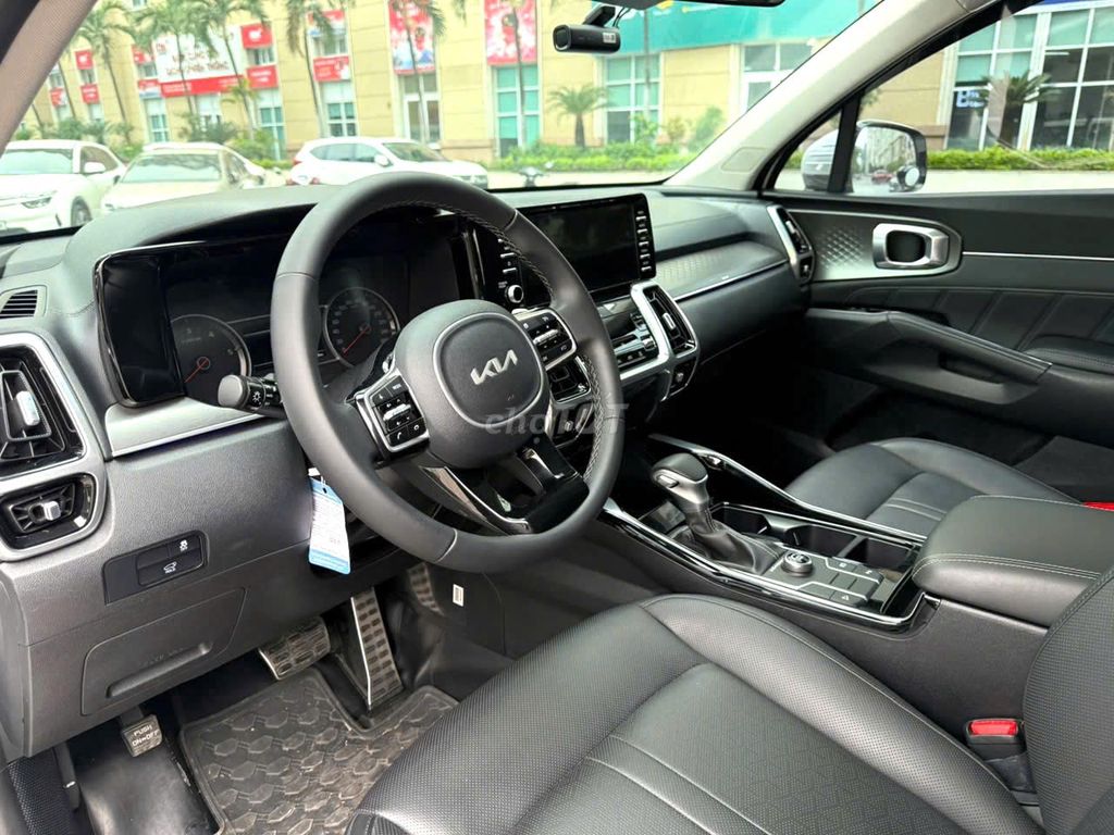 Kia Sorento Dầu Luxury 2024 màu trắng. Mua bán Ô tô tại Quận Thanh Xuân Hà Nội được đăng bởi Nguyễn Tuấn Hoàng hình 5