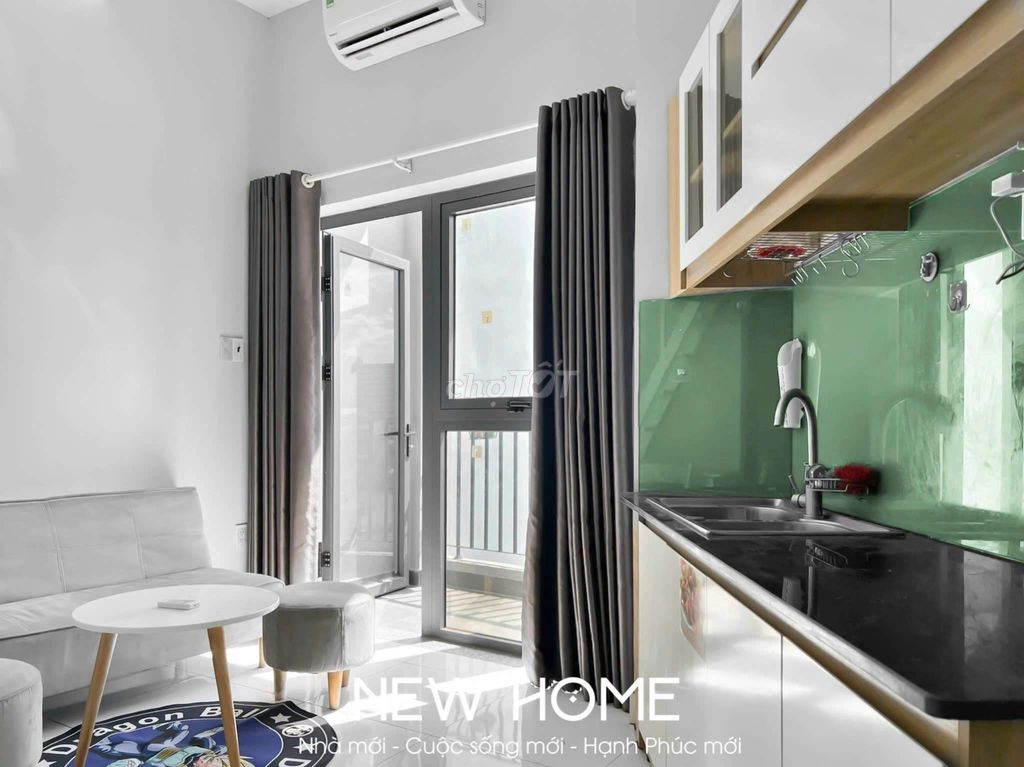 DUPLEX VIEW THOÁNG - MẶT TIỀN ĐƯỜNG LỚN - GẦN SÂN BAY TÂN SƠN NHẤT