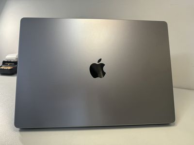 MacBook Pro M1 MAX 16in 32GB 1TB