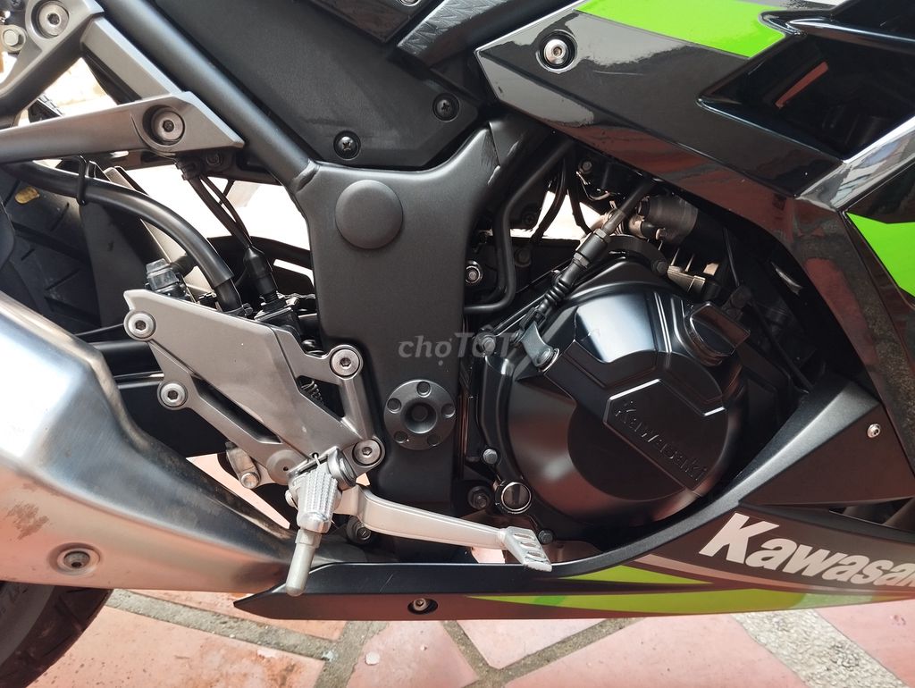 chính chủ cavet bán xe ninja 300 2017 BSTP. Mua bán Xe máy tại Quận Tân Bình Tp Hồ Chí Minh được đăng bởi Long hình 4