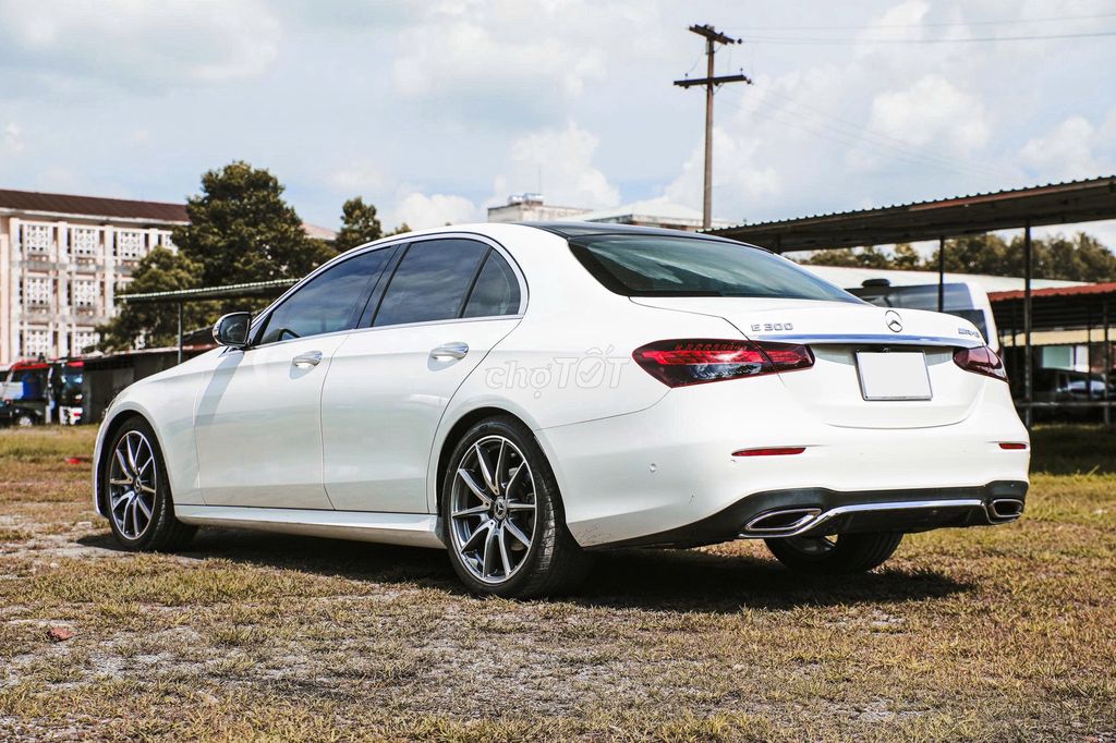 Mercedes E300 AMG 2021 màu trắng nội thất siêu đẹp. Mua bán Ô tô tại Quận Gò Vấp Tp Hồ Chí Minh được đăng bởi NGUYỄN MINH VUA XE LƯỚT hình 4
