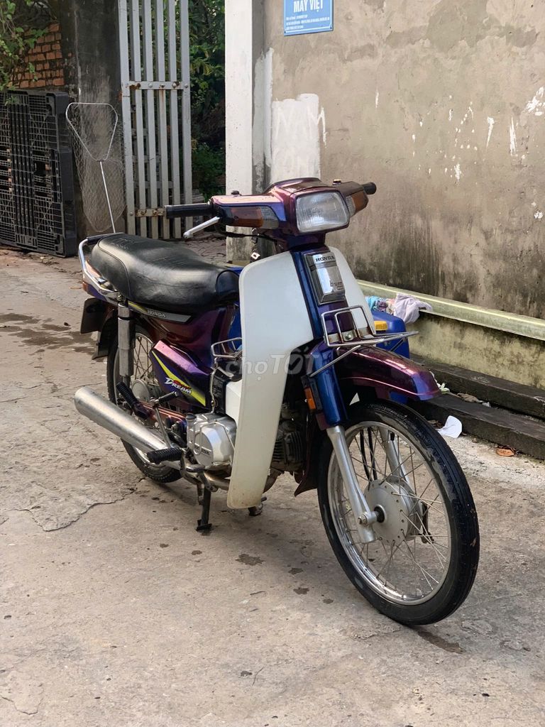Mình cần bán xe Dream đời 1995 hoặc trade tay côn. Mua bán Xe máy tại Huyện Chương Mỹ Hà Nội được đăng bởi Giang hình 2