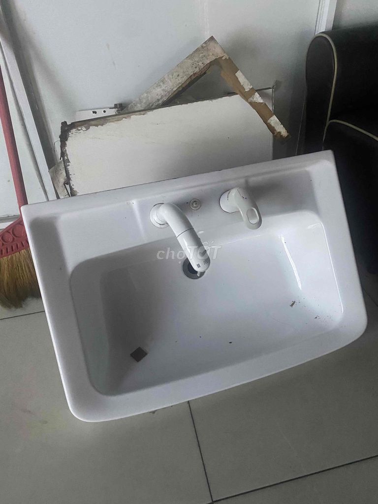 Bồn rửa tay đá màu trắng. Mua bán Thiết bị vệ sinh, nhà tắm tại Quận Gò Vấp Tp Hồ Chí Minh được đăng bởi le thoa hình 1