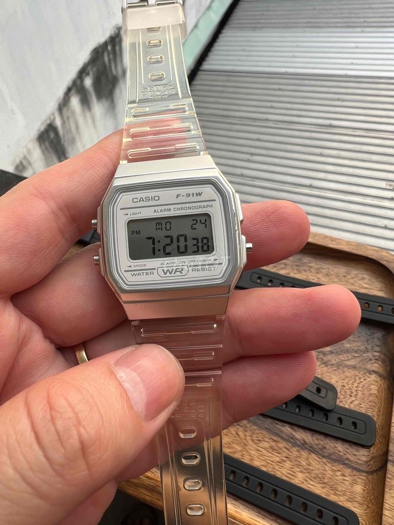 casio F91w trắng đẹp