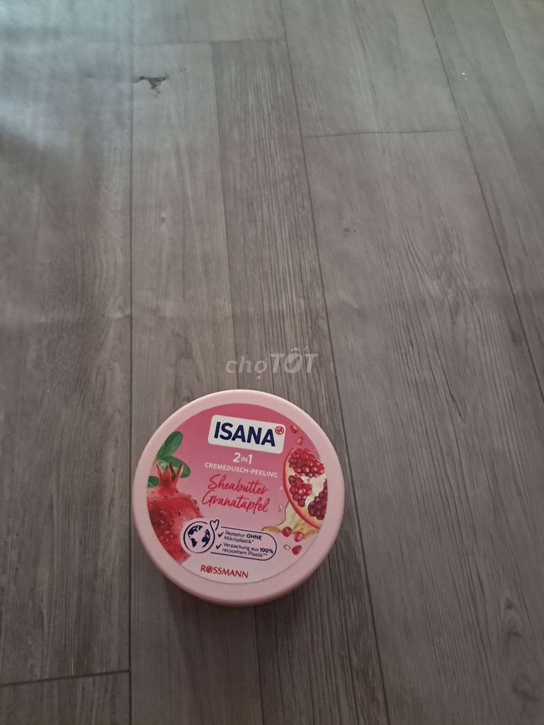 Kem dưỡng da ISANA Lựu Nữ. Mua bán Phụ kiện thời trang khác tại Quận 3 Tp Hồ Chí Minh được đăng bởi Phuoc thanh Le hình 1