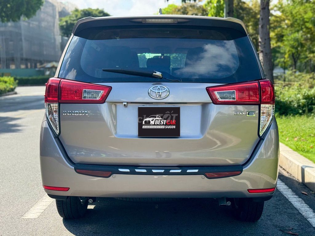 Toyota Innova 2017 2.0E - 12000 km. Mua bán Ô tô tại Quận 3 Tp Hồ Chí Minh được đăng bởi ĐỨC XE LƯỚT hình 15