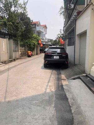 (LÔ ĐẤT GIÁ ĐẦU TƯ ) CCMN CÒN SÓT LẠI LÔ ĐẤT VÀNG- LẠC LONG QUÂN. Mua bán nhà ở tại Quận Tây Hồ Hà Nội được đăng bởi Nguyễn Văn Thản
