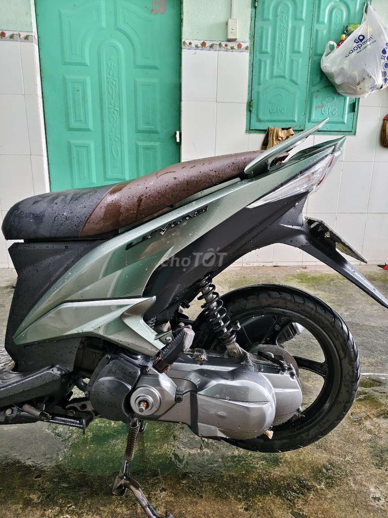 Bán xe Luvias fi đời 2015. Mua bán Xe máy tại Thị xã Bến Cát Bình Dương được đăng bởi thành văn hình 1