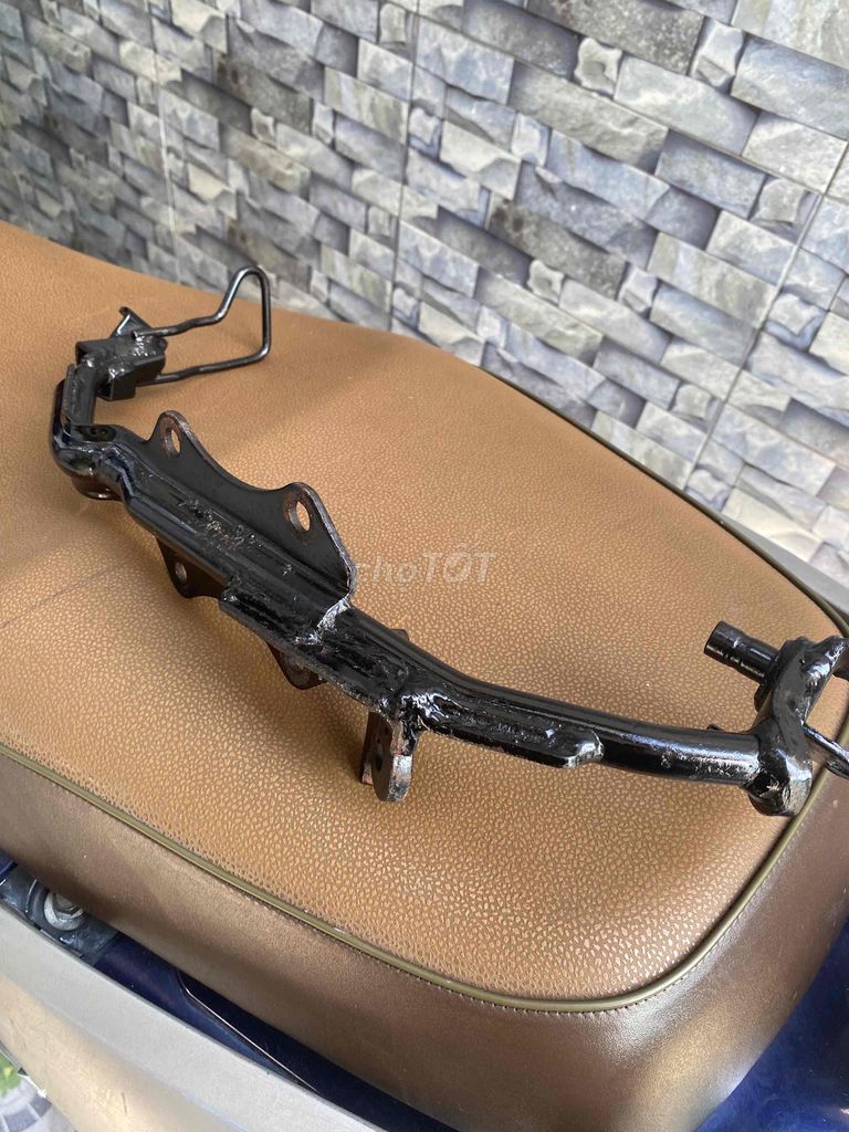 gác chân ex 2010. Mua bán Phụ tùng xe tại Quận Bình Thạnh Tp Hồ Chí Minh được đăng bởi huy hình 2