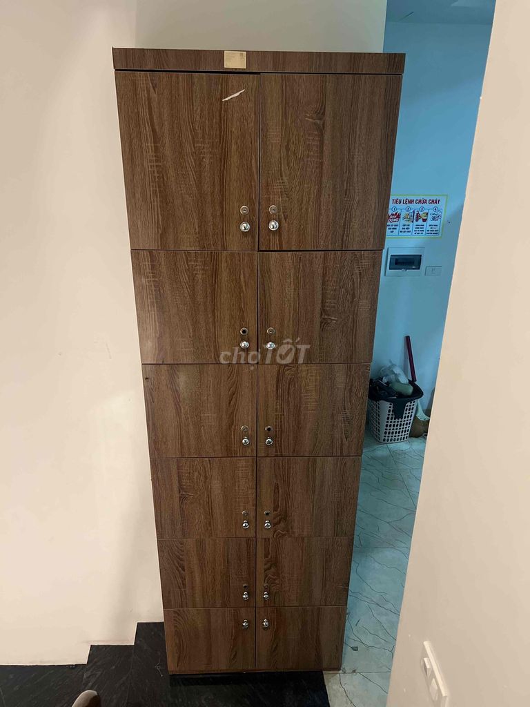 Tủ Gỗ Nâu. Mua bán Tủ, kệ gia đình tại Quận Nam Từ Liêm Hà Nội được đăng bởi Xuân Thể hình 1