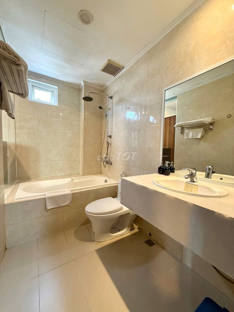 Central 30 m² apartment with cleaning and 24/7 reception — photo 1