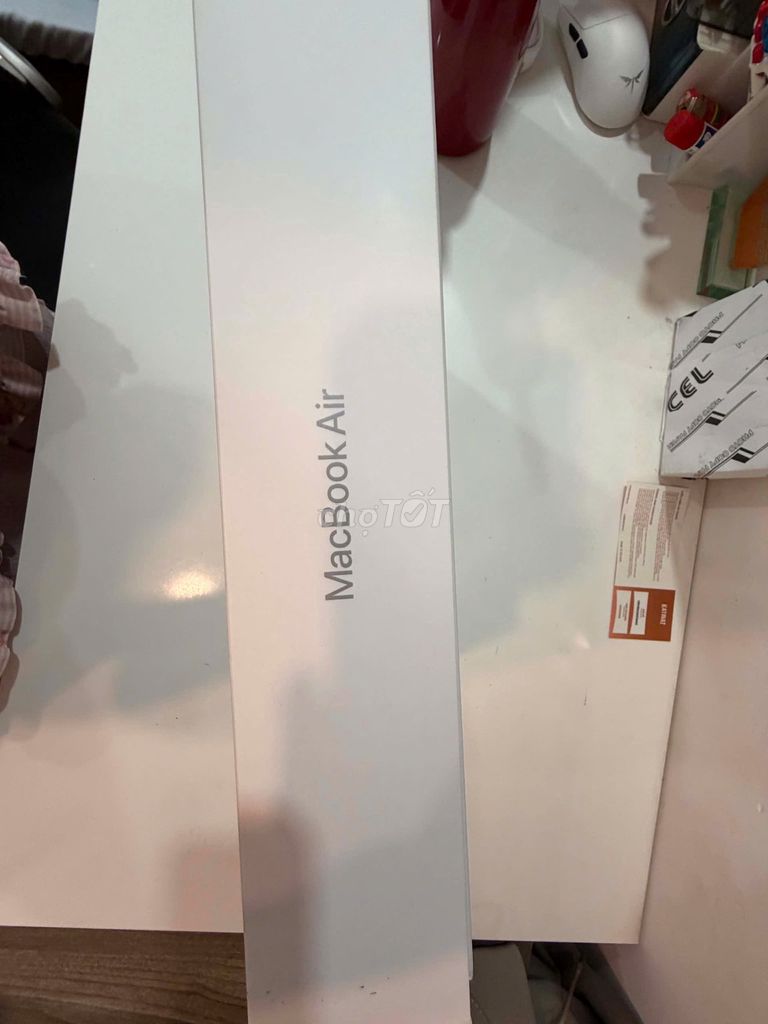 Apple MacBook Air M2 16GB/256GB Xám Đã sử dụng. Mua bán Laptop tại Quận 8 Tp Hồ Chí Minh được đăng bởi Lê Hoàng Phú hình 1