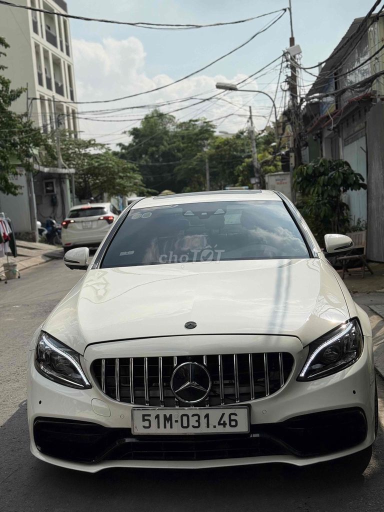 Mercedes Benz C300 AMG - 6Vạn . model 2020. Mua bán Ô tô tại Quận 7 Tp Hồ Chí Minh được đăng bởi Thông Sport  hình 9