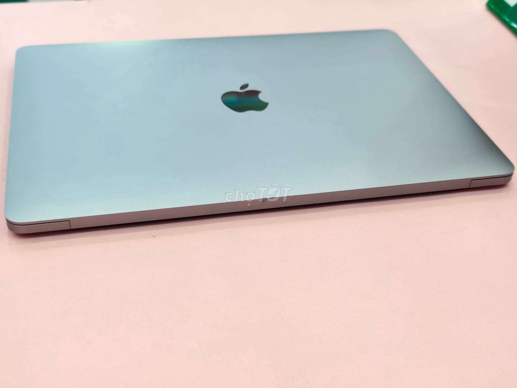 Apple Macbook Pro 2019 8GB/128GB Xám. Mua bán Laptop tại Quận 4 Tp Hồ Chí Minh được đăng bởi Trí Phạm hình 1
