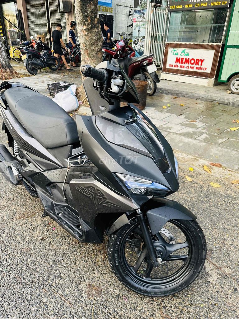 Airblade 2017 CẦN BÁN CÓ GÓP. Mua bán Xe máy tại Quận Liên Chiểu Đà Nẵng được đăng bởi My My hình 2