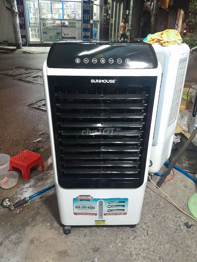 Quạt hơi nước hiệu SUNHOUSE, 150w, 40 lít.