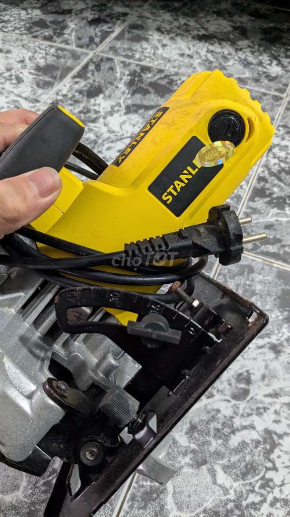 Máy cưa đĩa điện 1600W-190mm Stanley