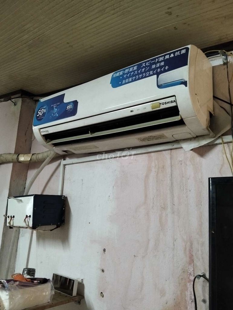 Máy lạnh Toshiba mở lên nhay đen . Mua bán Máy lạnh, điều hoà tại Quận Gò Vấp Tp Hồ Chí Minh được đăng bởi Quỳnh Hoa hình 1