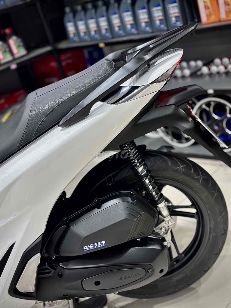 Sh125i 2024 Odo8k Lướt chính chủ ( Hỗ trợ GÓP ) 🔥🔥. Mua bán Xe máy tại Thị xã Phú Mỹ Bà Rịa - Vũng Tàu được đăng bởi Cửa Hàng Xe Máy Phú Mỹ hình 6