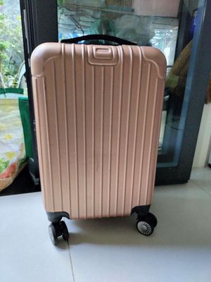 Vali cũ size 20 Z.M. Mua bán Túi xách tại Quận Bình Thạnh Tp Hồ Chí Minh được đăng bởi Panda