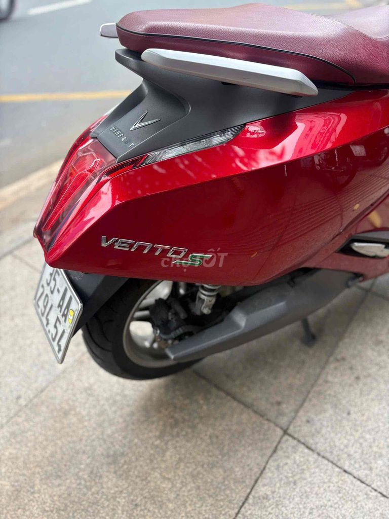 Электроскутер VinFast VentoS 2025 Красный 2000 км