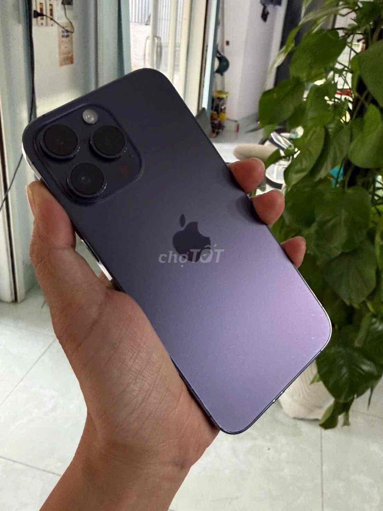 Apple iPhone 14 Pro Max 256GB Tím Mỹ zin đẹp 99%. Mua bán Điện thoại tại Thành phố Biên Hòa Đồng Nai được đăng bởi Oanh Hoang hình 1
