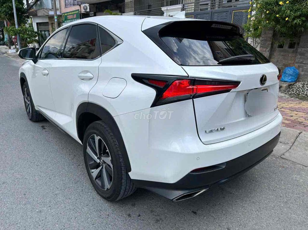 Lexus Nx300 2017 photo 4