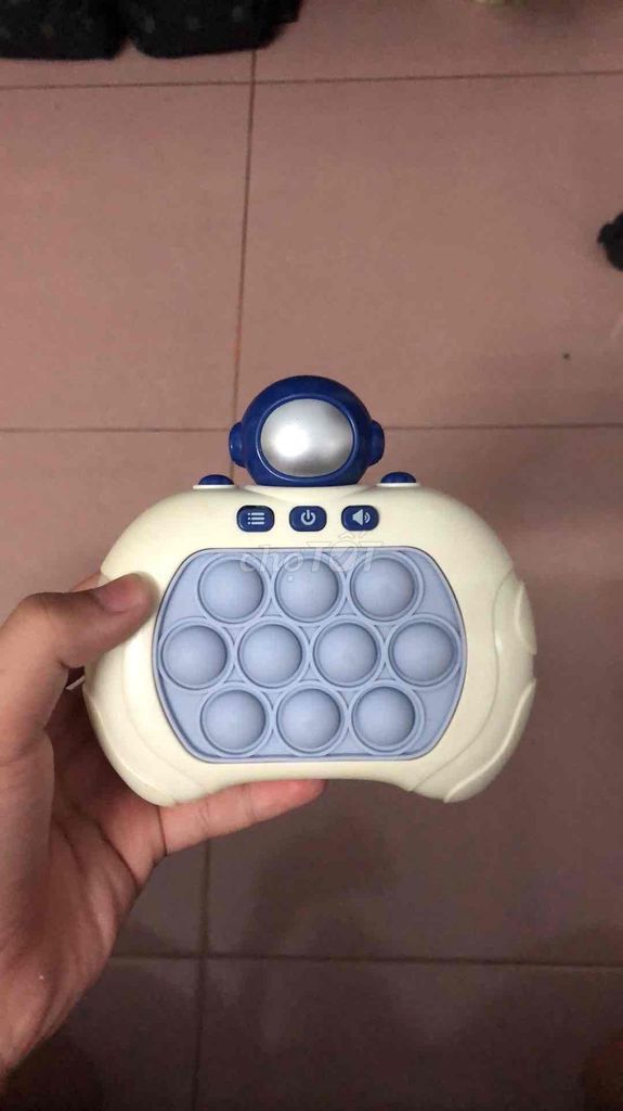 Đồ chơi pop it chạy bằng pin xã stress. Mua bán Sở thích khác tại Thành phố Thủ Dầu Một Bình Dương được đăng bởi Thiên Phúc Đoàn hình 1