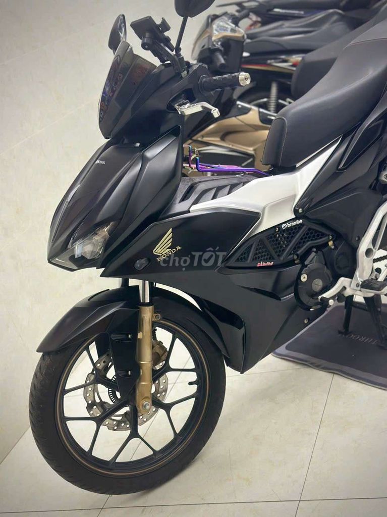 Góp đưa 14 củ nhận xe về đi. Mua bán Xe máy tại Quận 10 Tp Hồ Chí Minh được đăng bởi Đặng Thái Hòa hình 6