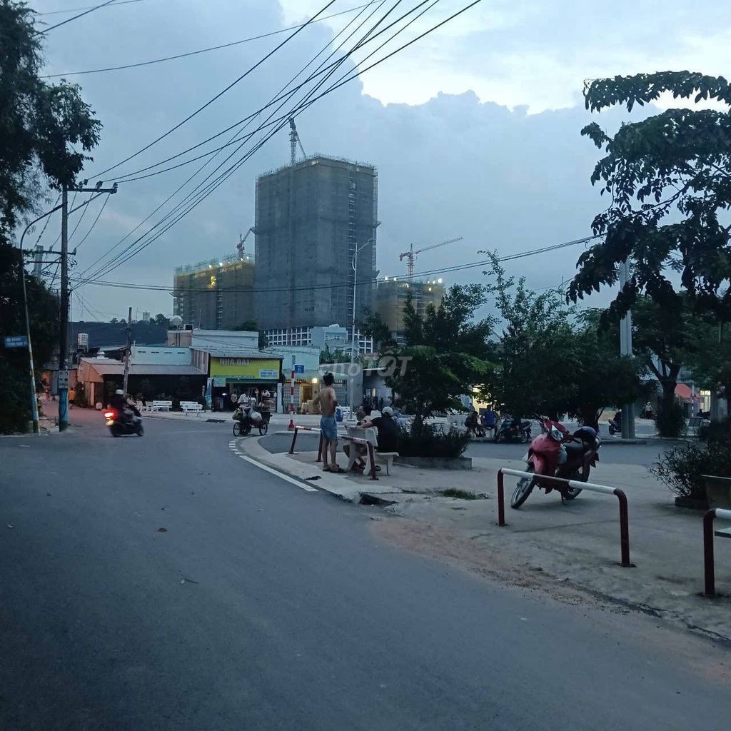 Bán đất mặt tiền đường Thuận Giao 14, Thuận An, Bình Dương