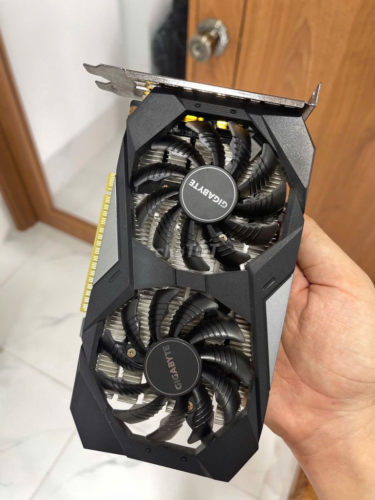 🤑GTX 1650-4GB GIGABYTE mất seri