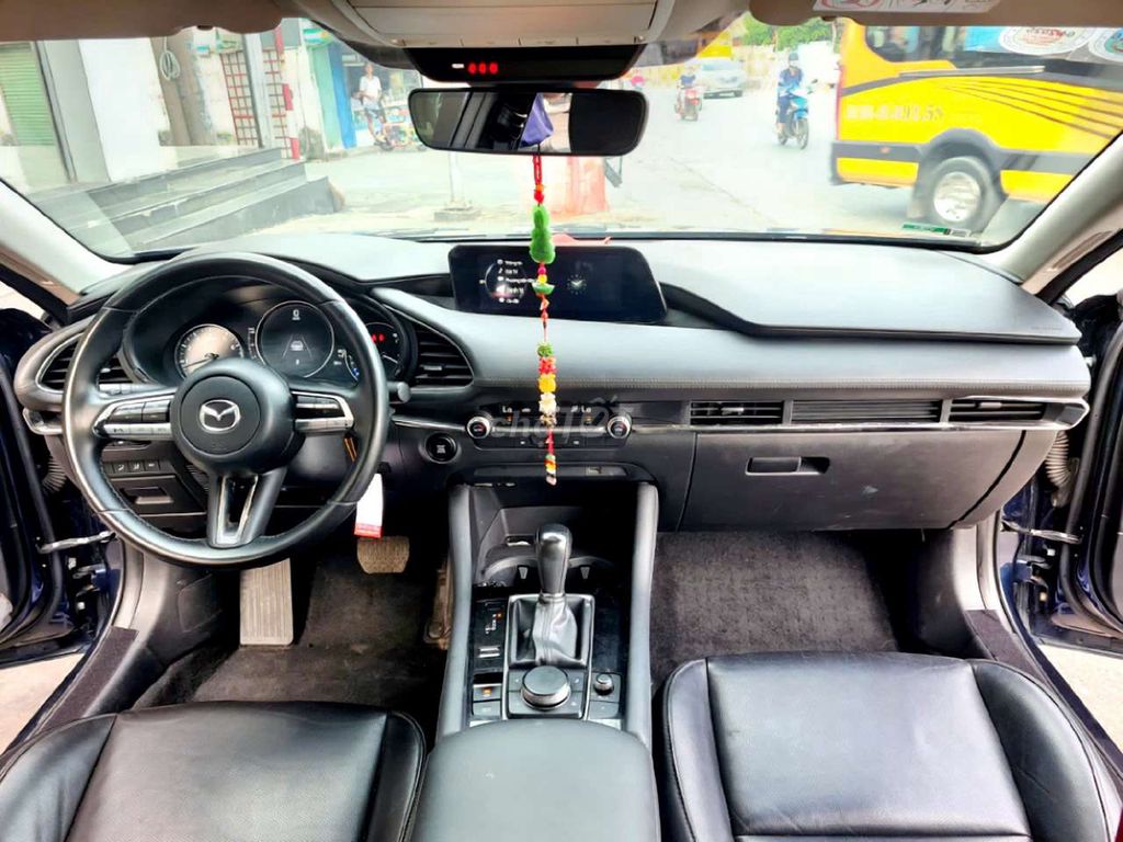 MAZDA 3 LUXURY 2021, XANH CAVANSINE, HỖ TRỢ GÓP.. Mua bán Ô tô tại Thành phố Thủ Đức Tp Hồ Chí Minh được đăng bởi Đức Hưng Siêu thị ô tô Thủ Đức hình 8