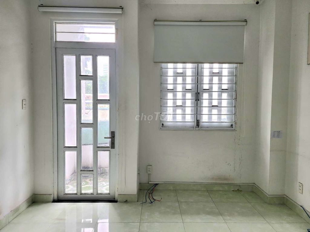 cho thuê phòng - gần siêu Vincom Cộng Hòa