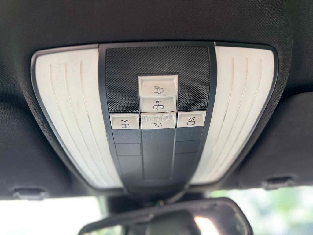 Mercedes Benz E Class 2010 E250 - 130000 km. Mua bán Ô tô tại Thành phố Thuận An Bình Dương được đăng bởi Trần Trung Hiếu hình 20