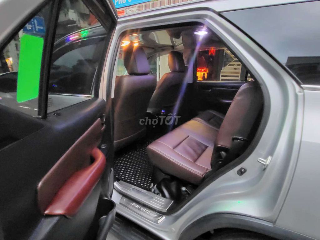 FORTUNER 2.4G Máy Dầu Số Sàn sx18ĐkLđ 2019 Mới 98%. Mua bán Ô tô tại Quận 11 Tp Hồ Chí Minh được đăng bởi A Long hình 6
