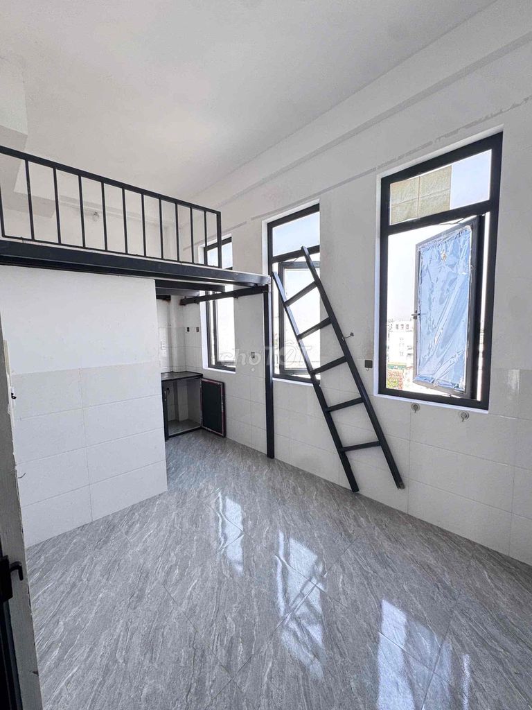 phong trọ căn góc 3 cửa sổ