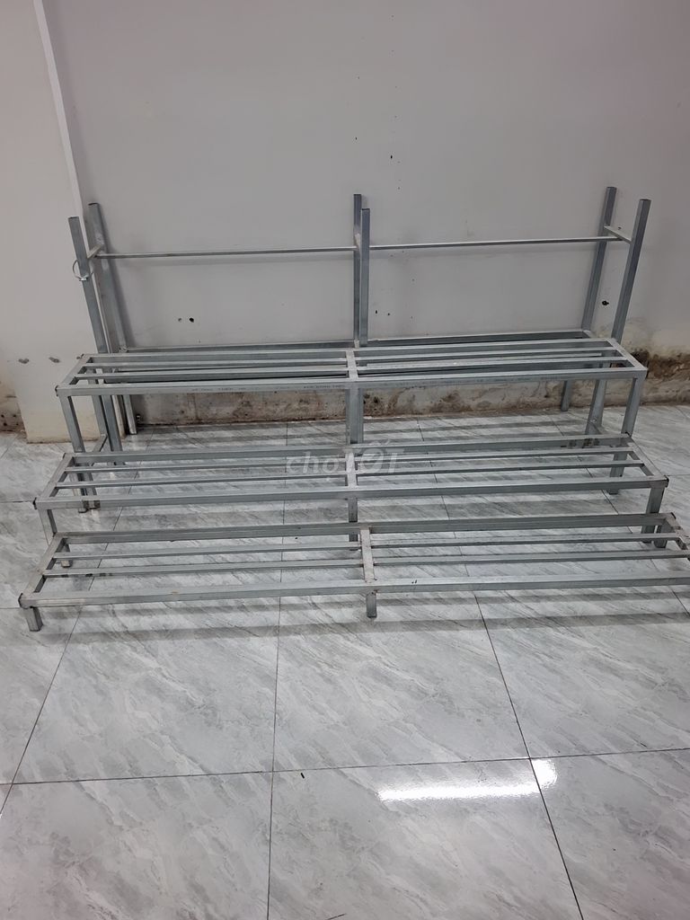 Kệ bậc thang Sắt hộp Xám 5 tầng 60cm. Mua bán Tủ, kệ gia đình tại Quận Bình Tân Tp Hồ Chí Minh được đăng bởi Thanh Hương hình 1