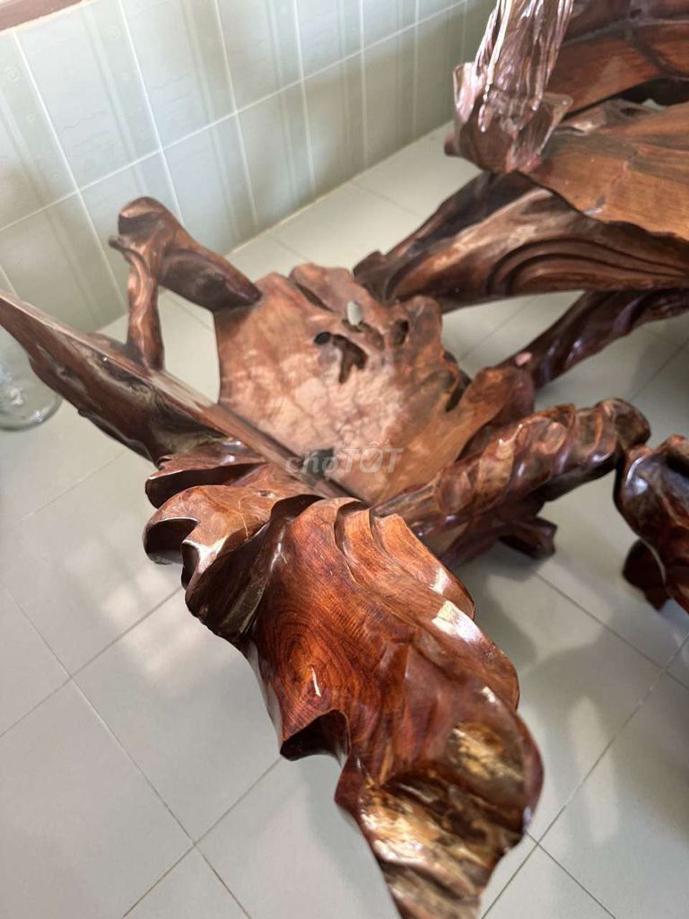 Bàn ghế gốc cây gỗ quý. Mua bán Bàn ghế tại Thành phố Dĩ An Bình Dương được đăng bởi Ngoc quyên hình 1