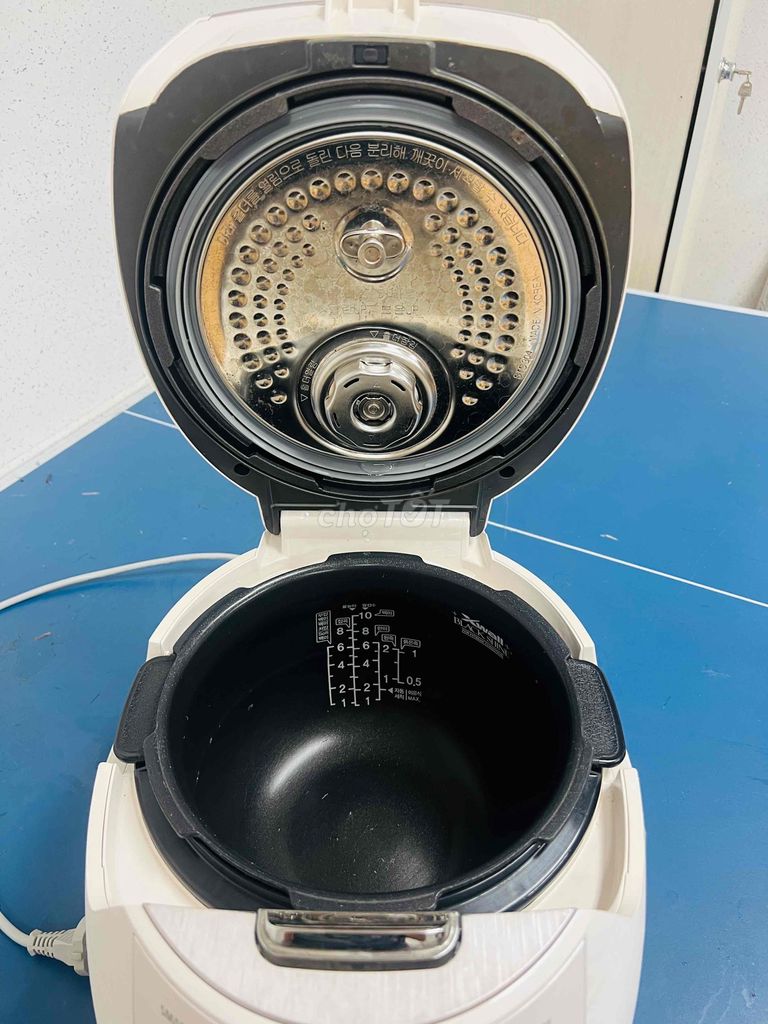 Nồi cơm điện Cuckoo CHP1010FW Trắng. Mua bán Bếp, lò, đồ điện nhà bếp tại Thành phố Hải Dương Hải Dương được đăng bởi pham phong hình 1