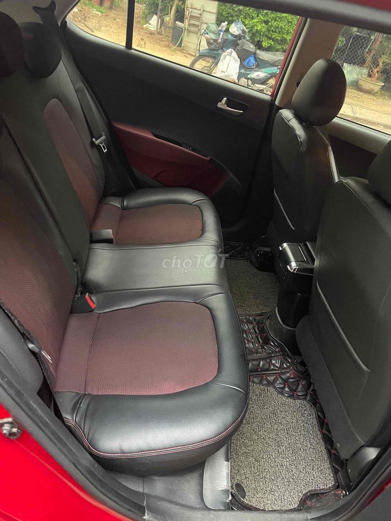 Hyundai Grand i10 2019 автомат красный