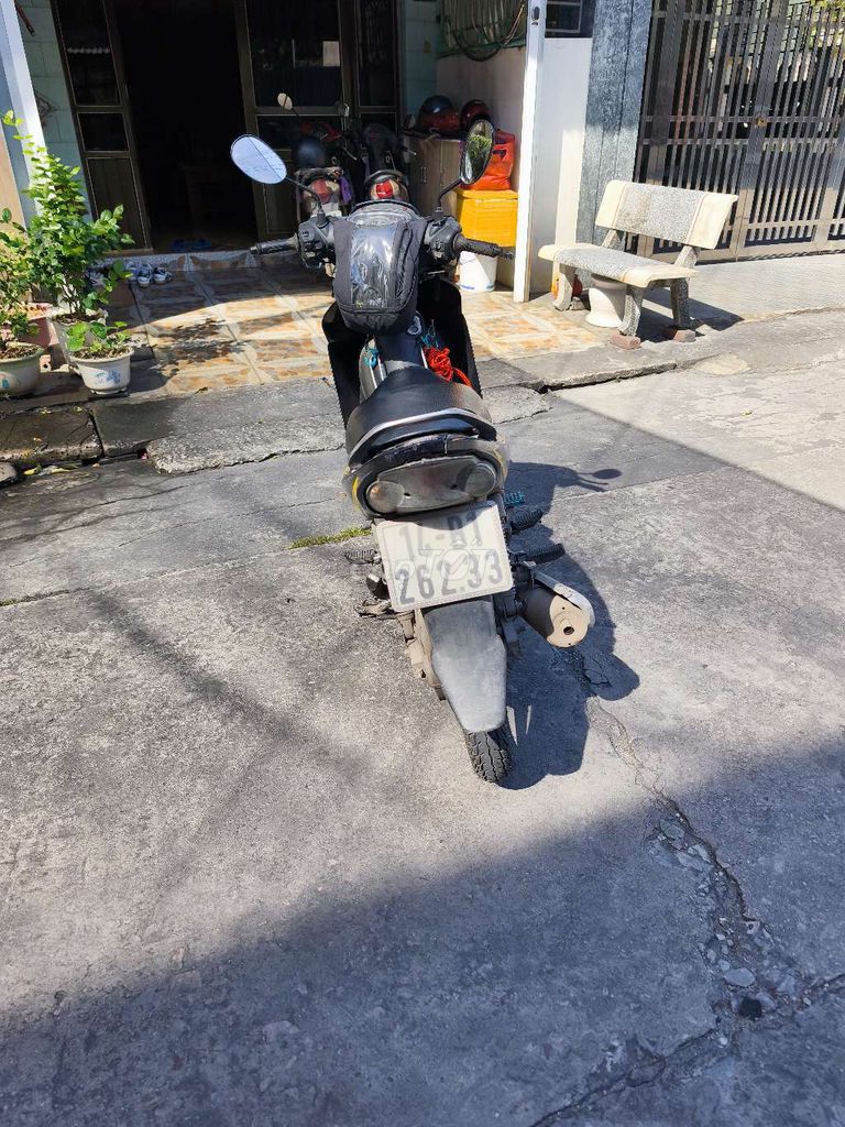 Yamaha Jupiter Gravita Đen 573.040 km Tốt. Mua bán Xe máy tại Quận Cầu Giấy Hà Nội được đăng bởi Khắc Tùng Nguyễn hình 2